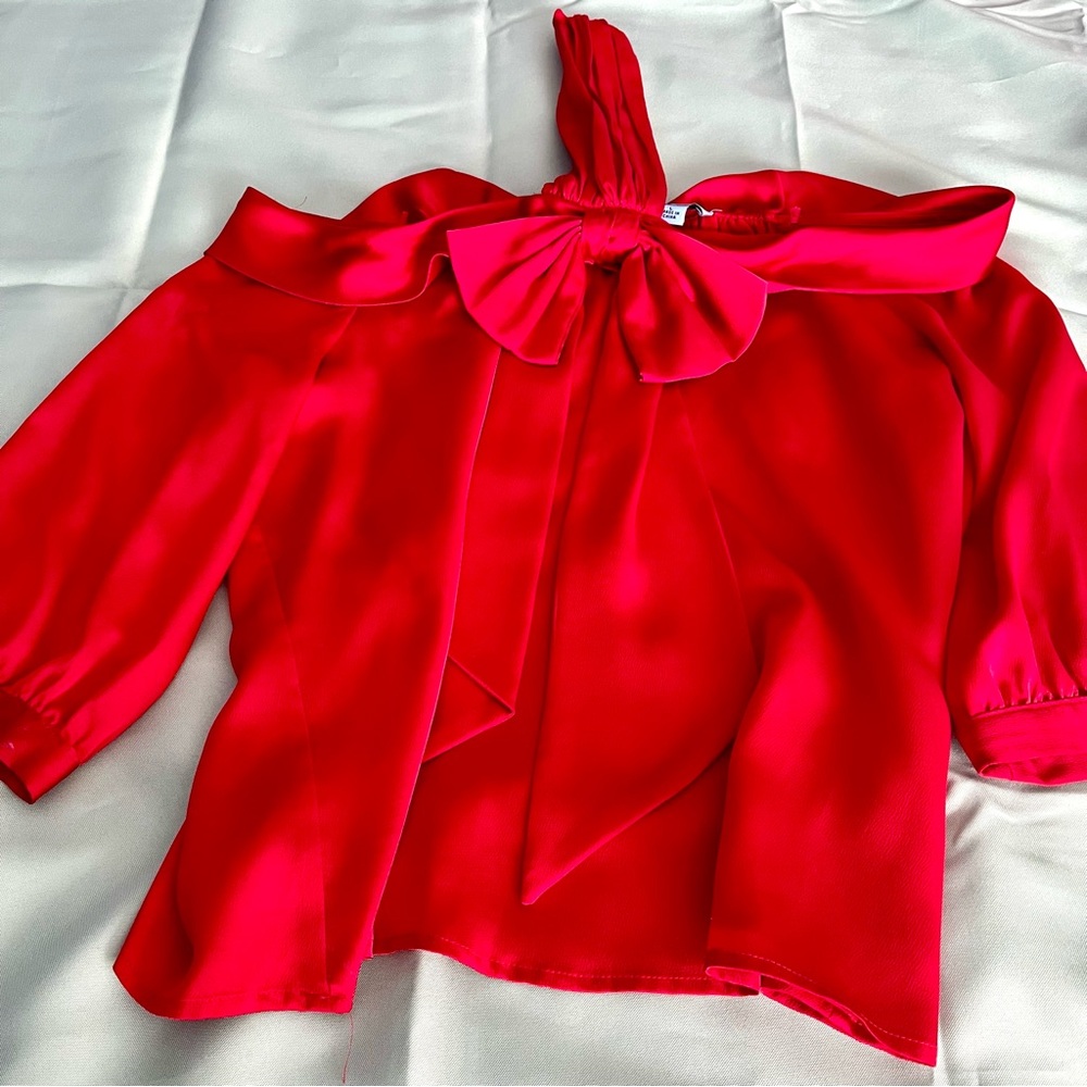 CeCe Women’s Candy Apple Red Blouse, size L